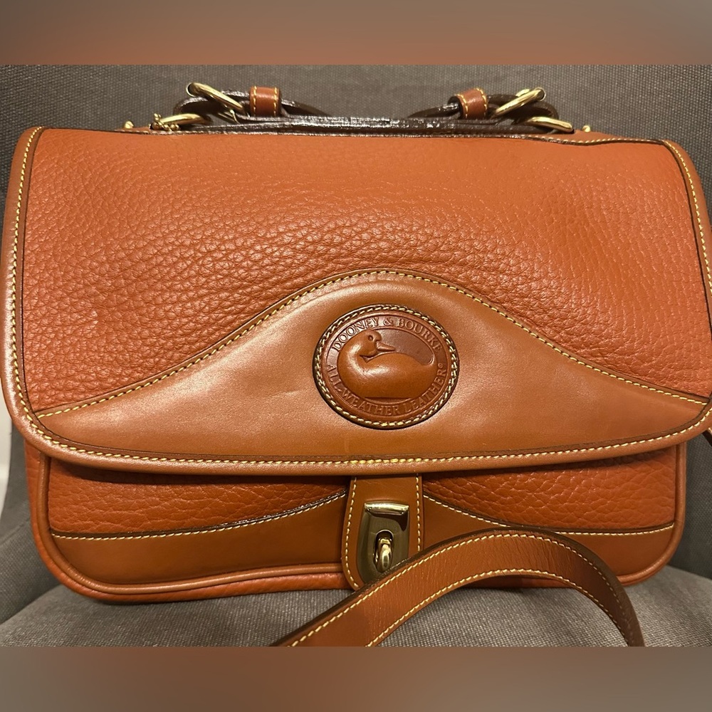 Vintage Dooney & Bourke peanut large carrier bag - Picture 2 of 11